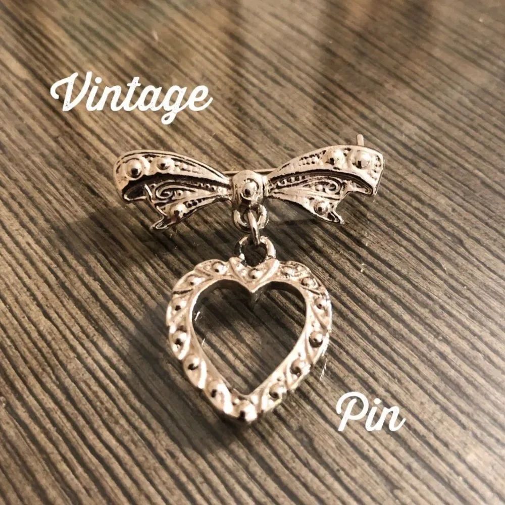 Vintage Bow & Heart Pin Silvertone